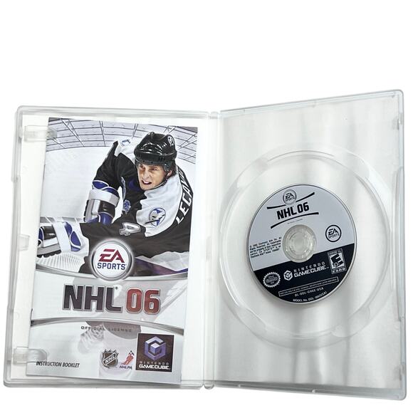 Nintendo Gamecube Game Lot Madden NHL 06 Cabela Hunts MVP Baseball NCAA Football - Picture 5 of 12